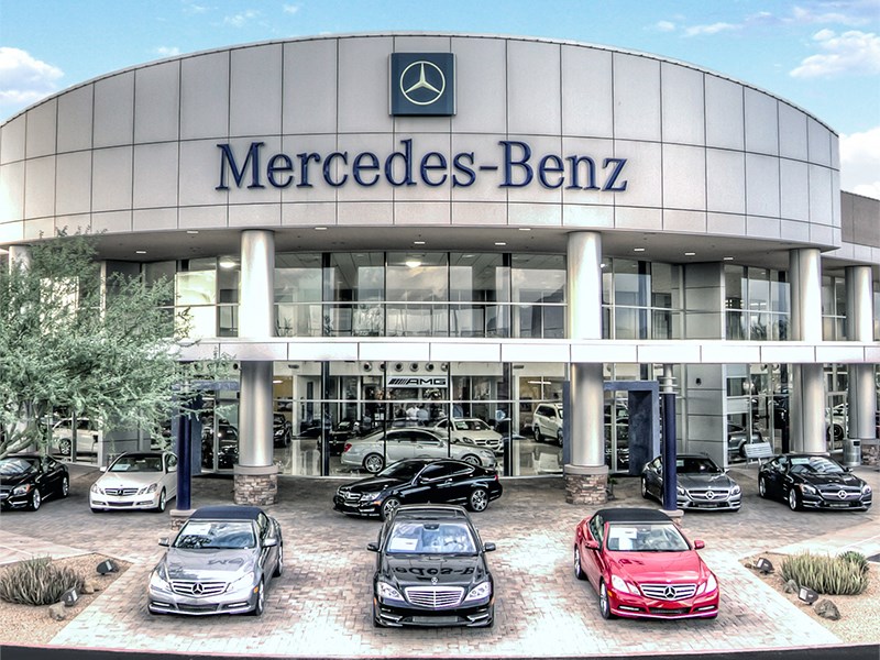 Mercedes-Benz продал рекордное количество автомобилей