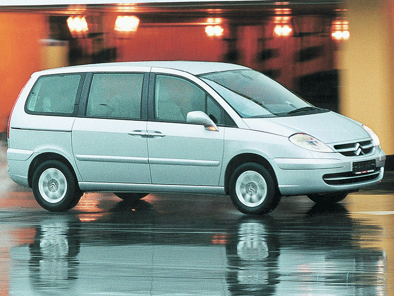 Идеал семейного автомобиля (Chrysler Voyager, Kia Carnival, Volkswagen ...