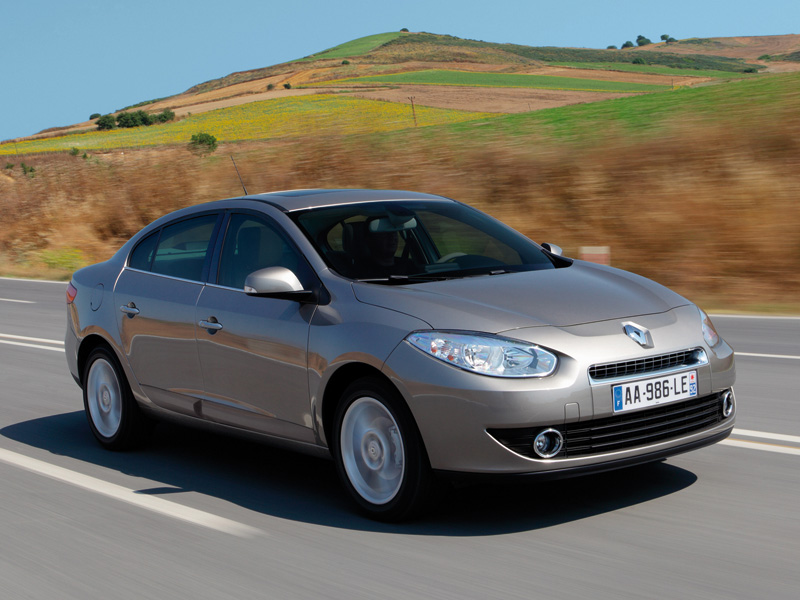 Renault fluence vs nissan tiida #5