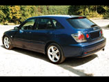 Lexus SportCross