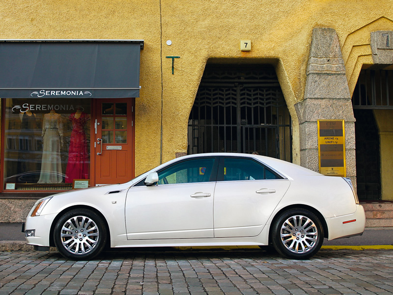 - Cadillac CTS (2011)