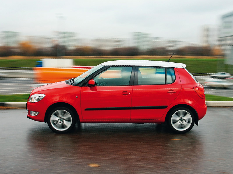 - Skoda Fabia 1.6 (6AT)