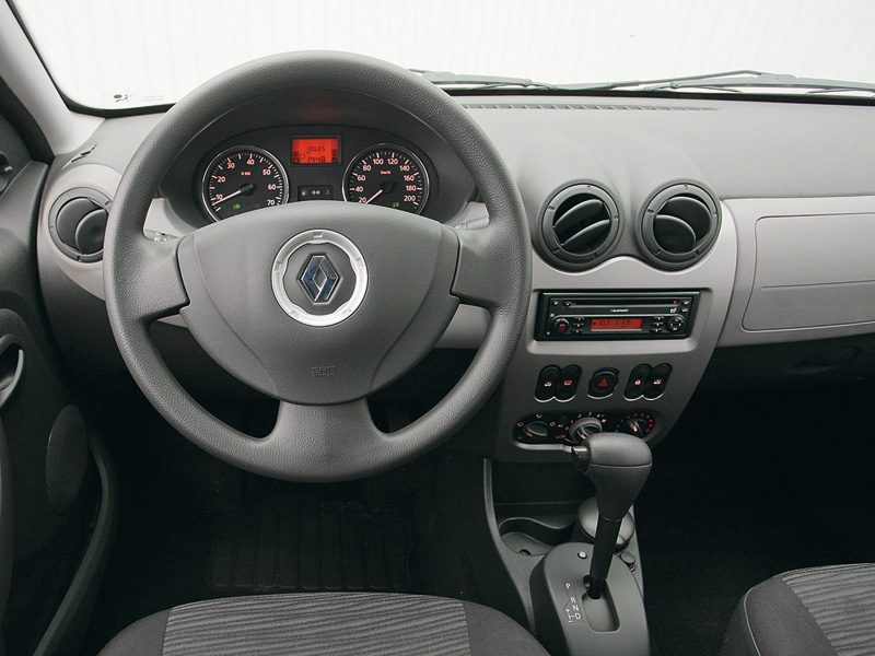 - Skoda Fabia 1.6 (6AT)